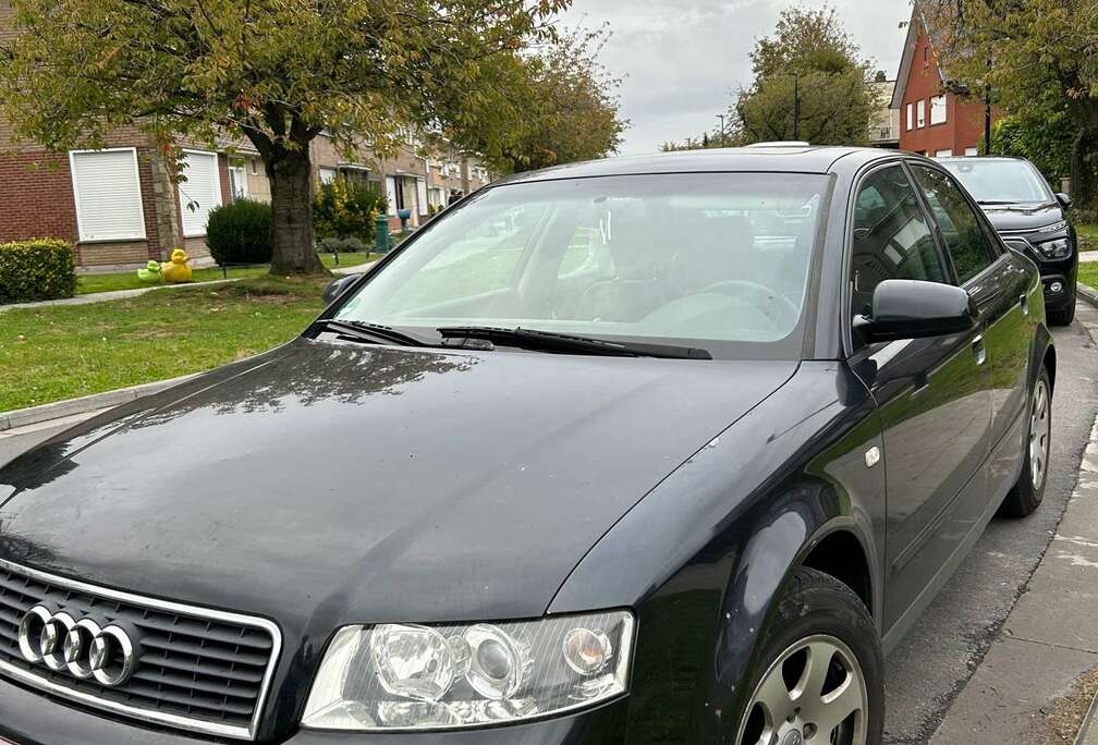 Audi Audi 2.0i sedan