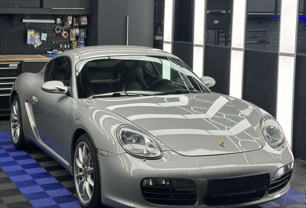 Porsche 2.7i Tiptronic S