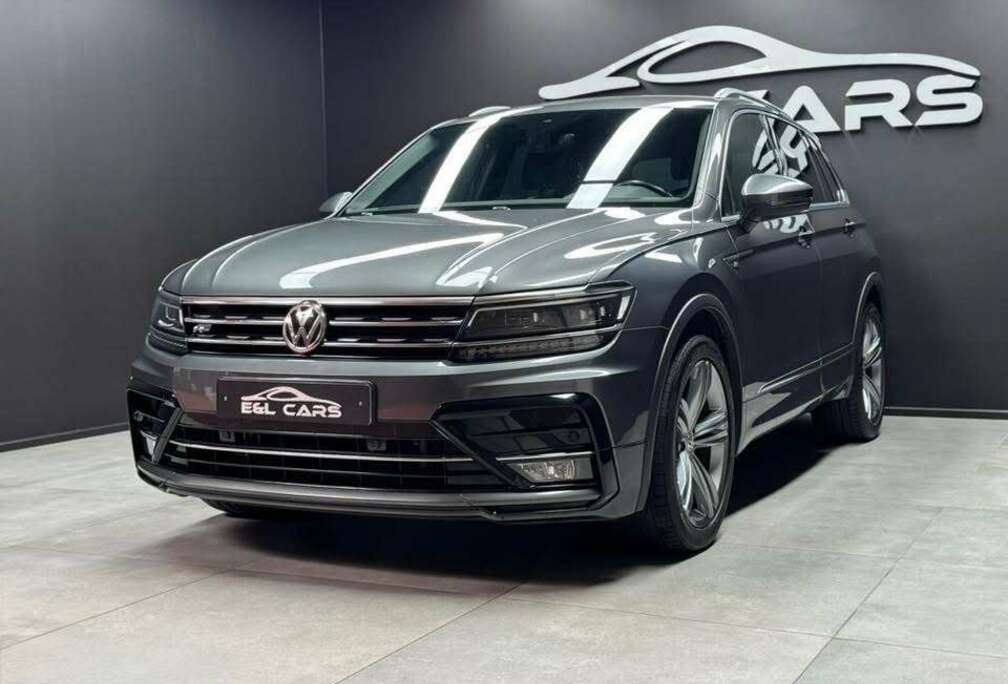 Volkswagen Tiguan 2.0 TDi R-Line **12 mois de garantie**