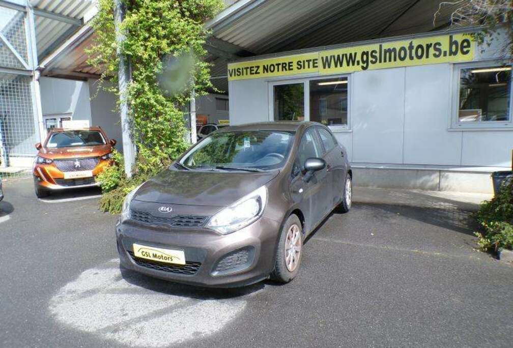 Kia 1.2 85cv Brune 01/15 3750€ marchand Airco CD
