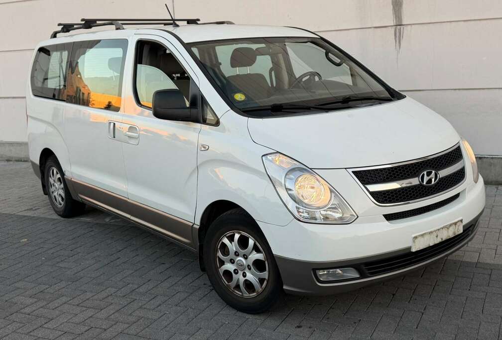 Hyundai People 2.5 CRDi Executive