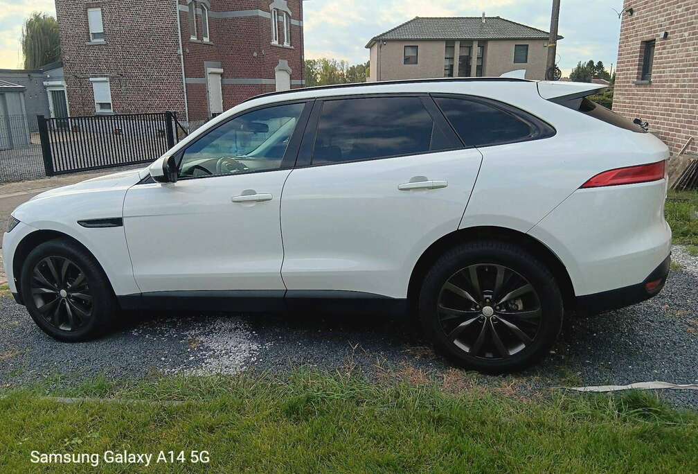 Jaguar F-Pace 2.0 D Prestige