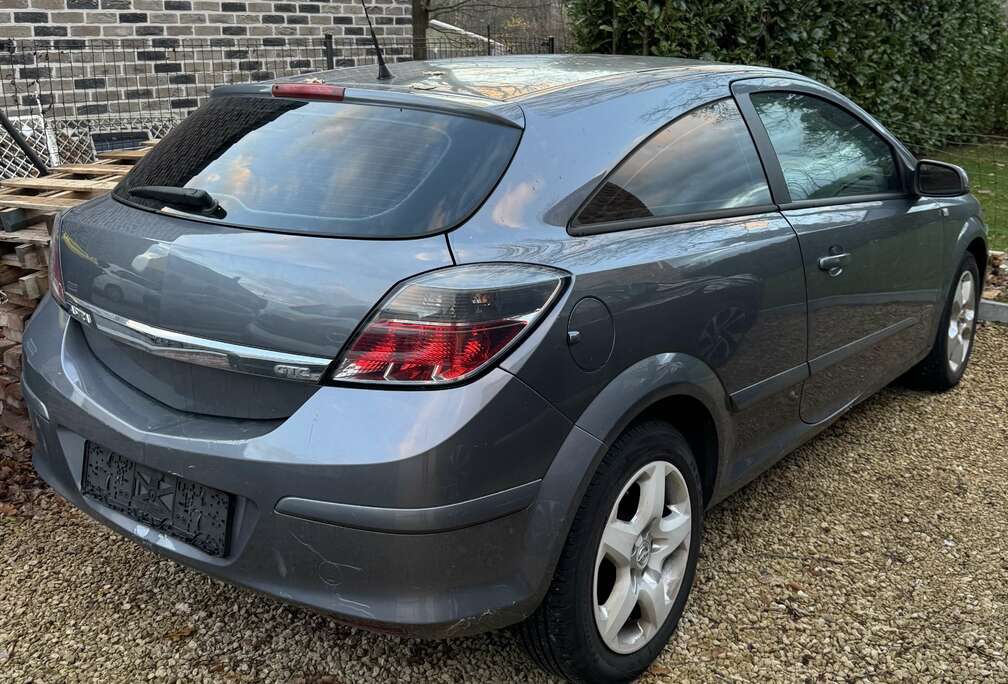Opel GTC 1.3 CDTi Sport