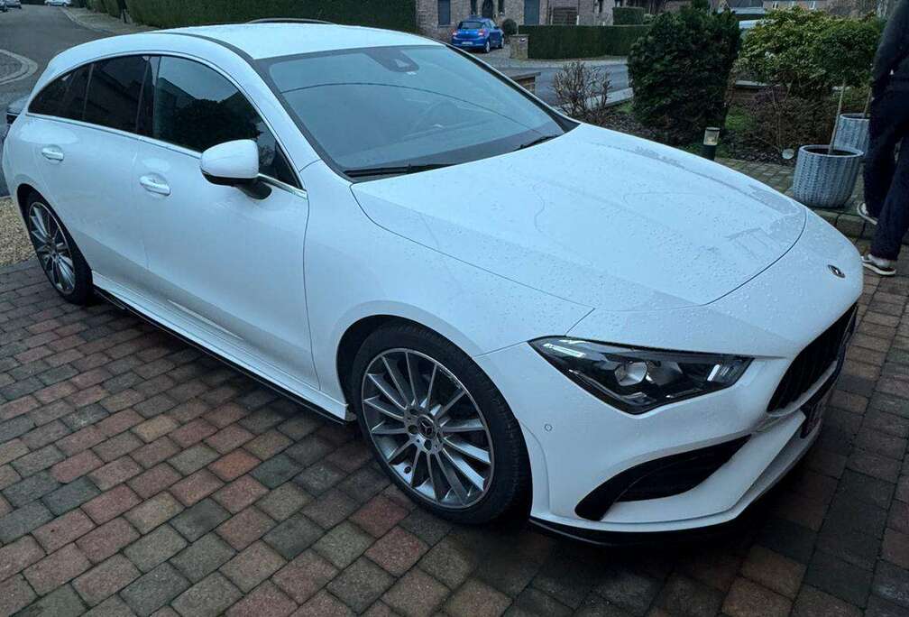 Mercedes-Benz CLA 180 Business Solution Essential