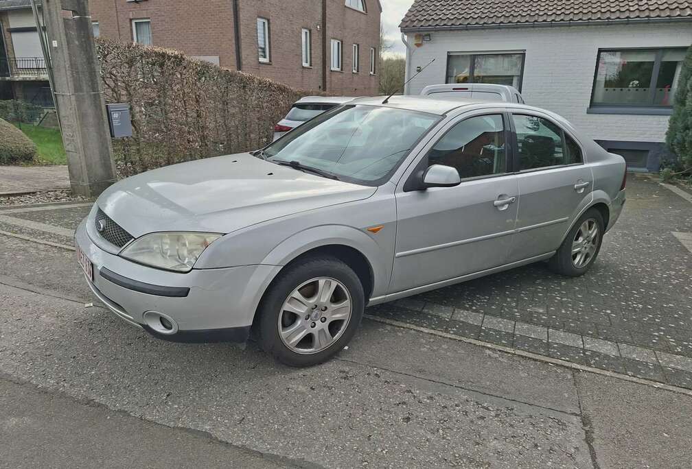 Ford 1.8i 16v Ghia