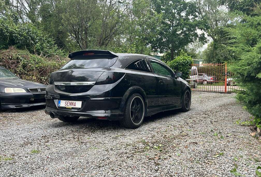 Opel Astra GTC 1.7 CDTI Cosmo