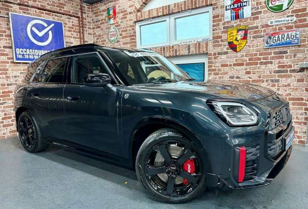 MINI Countryman Cooper 2.0 301cv Auto 4x4 JCW