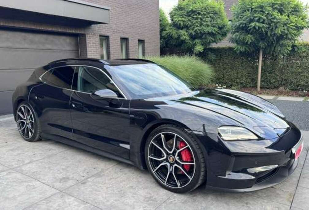 Porsche Taycan Sport Turismo 105 kWh 4S