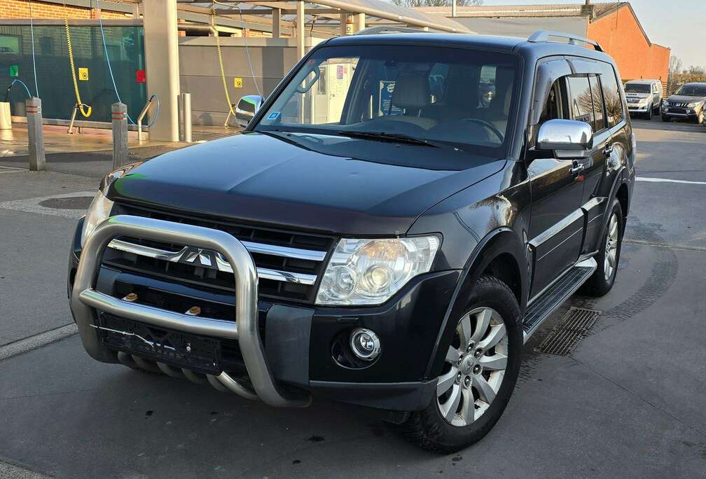 Mitsubishi Pajero 3.2 DI-D Automatik Edition  only Afrika