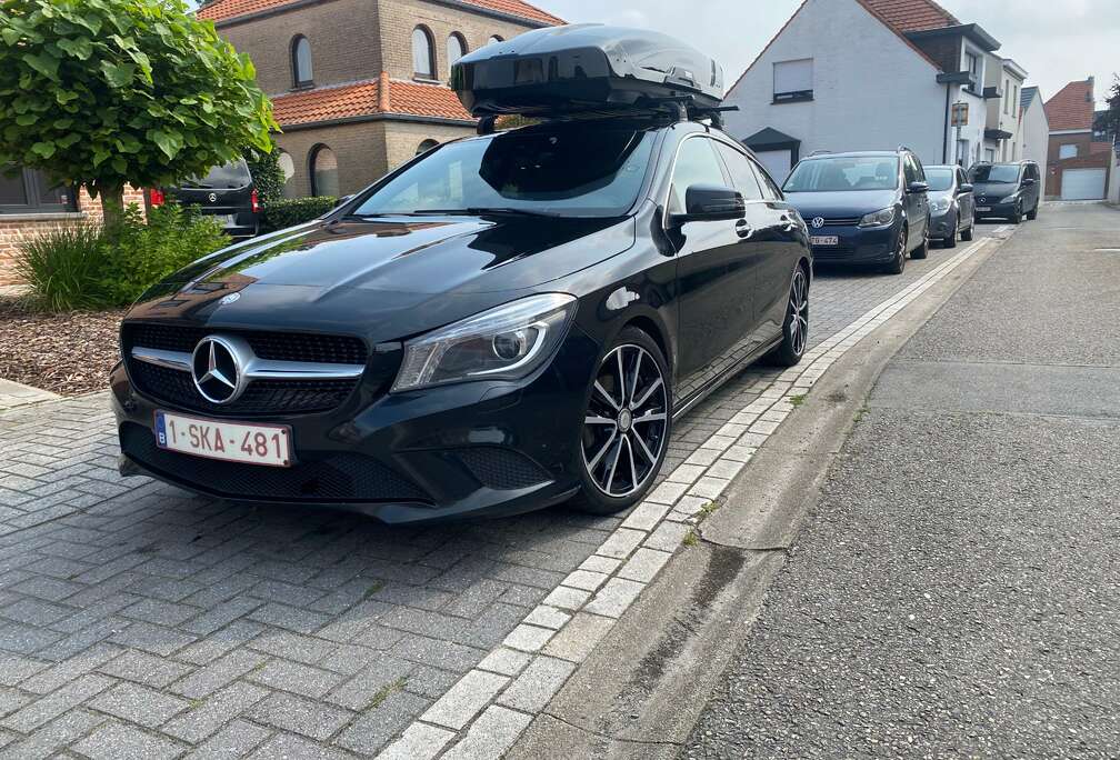 Mercedes-Benz CLA Shooting Brake 180 d