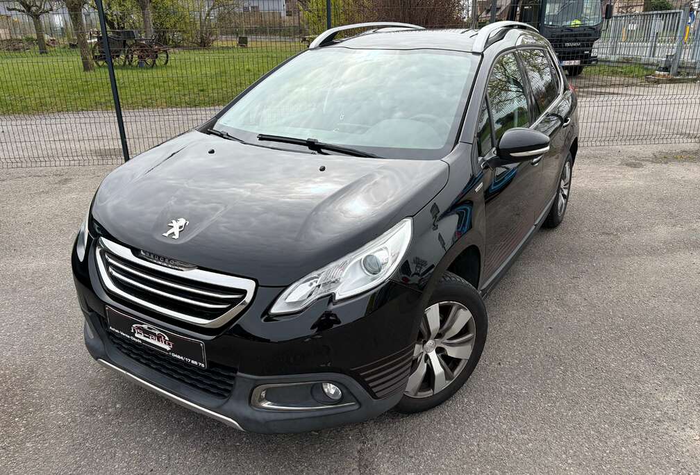 Peugeot 2008 1.2i PureTech Urban