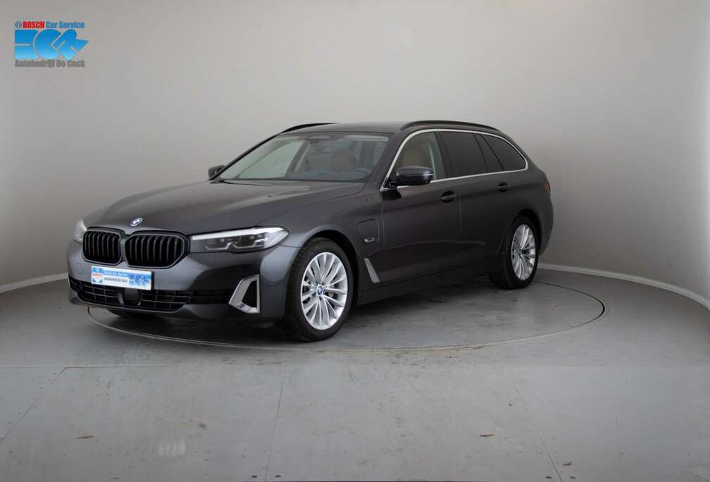 BMW Touring 530e Luxury Package, Pano-dak, Harman/Kardon
