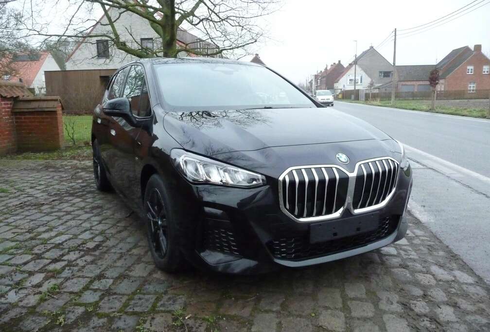 BMW Active Tourer 218iA   M-PAKKET