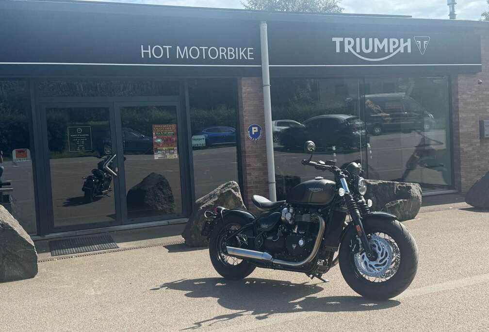 Triumph 1200 (garantie 24 mois)