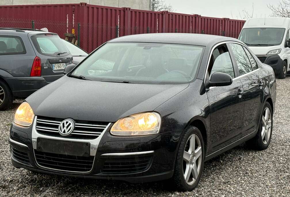 Volkswagen Jetta 1.6 CR TDi Comfortline DPF