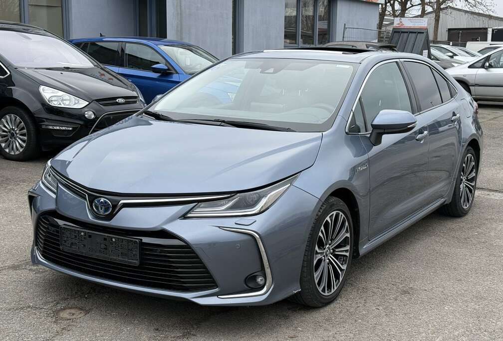 Toyota Corolla Hybrid 1.8 Dynamic Plus e-CVT 12M Garanti