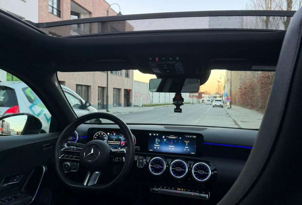 Mercedes-Benz Sedan Star Edition