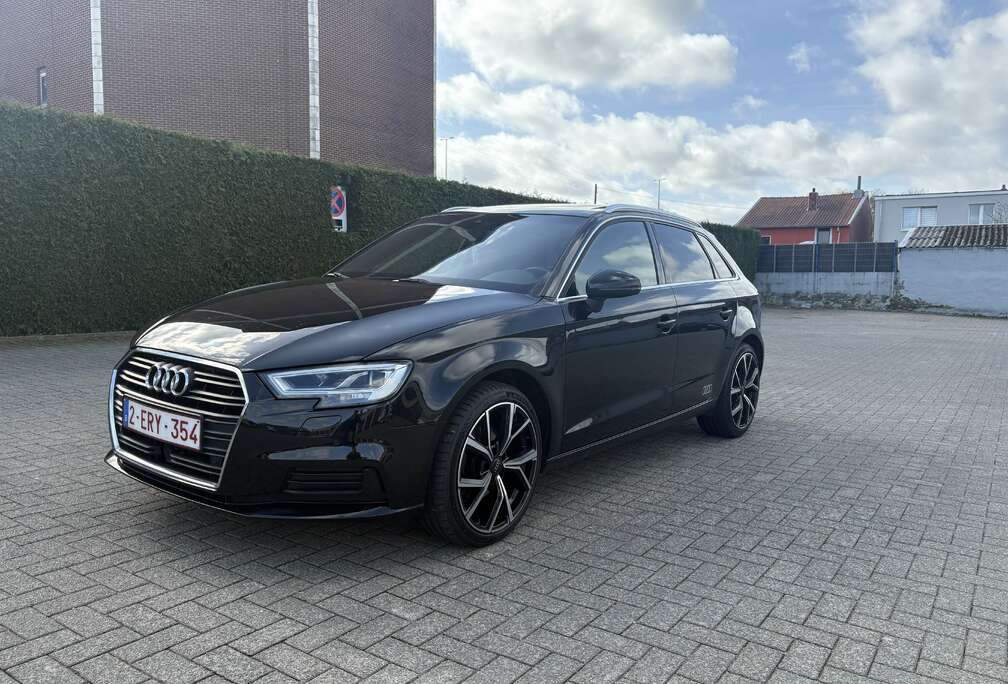 Audi 8V 2.0 TDI S-Tronic  150 ch  Toit panoramique