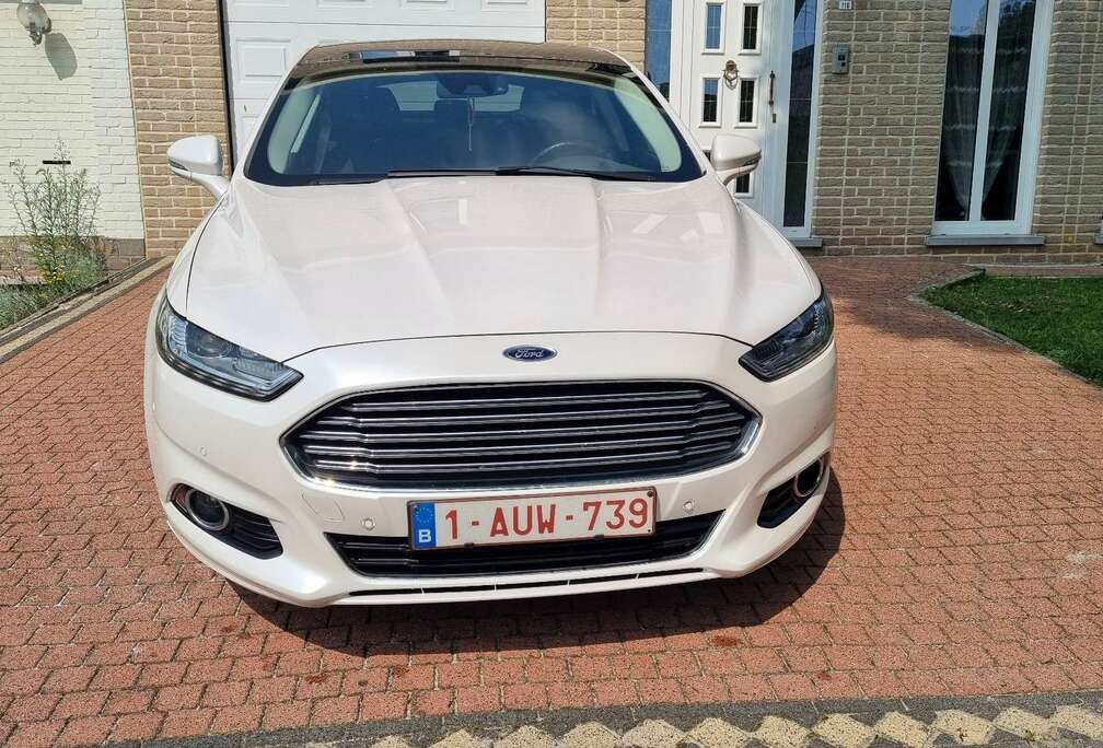 Ford Titanium 2.0 TDCi  PowerShift-Aut