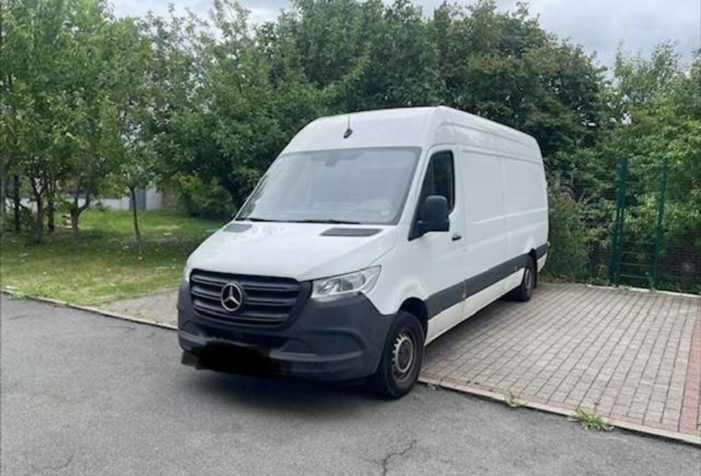 Mercedes-Benz 515 2.0 CDI L3H2 RWD (EUVI-E)