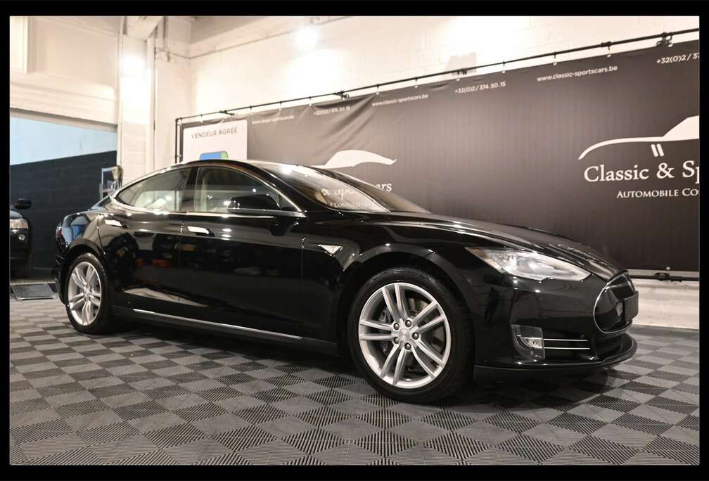 Tesla 85d / BLACK / CUIR / CAMERA / LEDS / JANTES 19