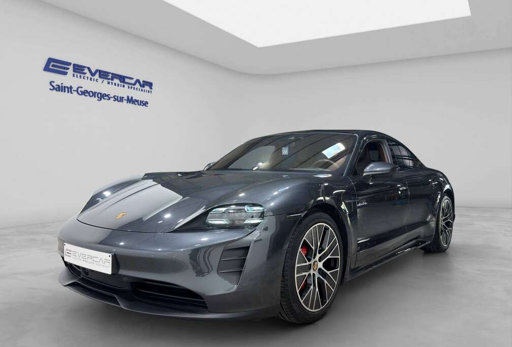 Porsche 4S ***SPORT CHRONO PLUS PACK*HEATED & VENTILATED FRONT SEATS*GLASS ROOF***