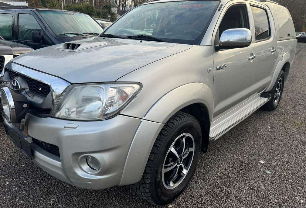 Toyota 3.0 D-4D 4WD SR Antarctica