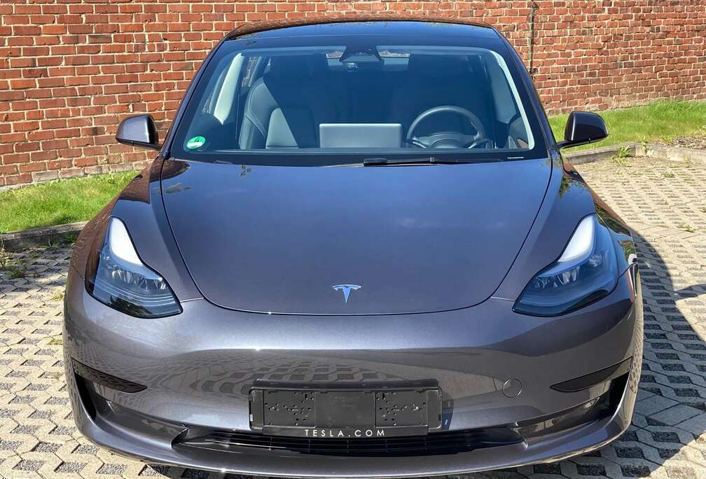 Tesla Model 3 Standard Plus - Model 2023 - Soh batterij 93,3%