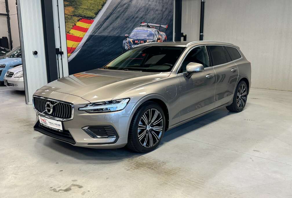 Volvo T6 AWD Camera/ Carplay/ Keyless/ Perf. Audio/ ACC