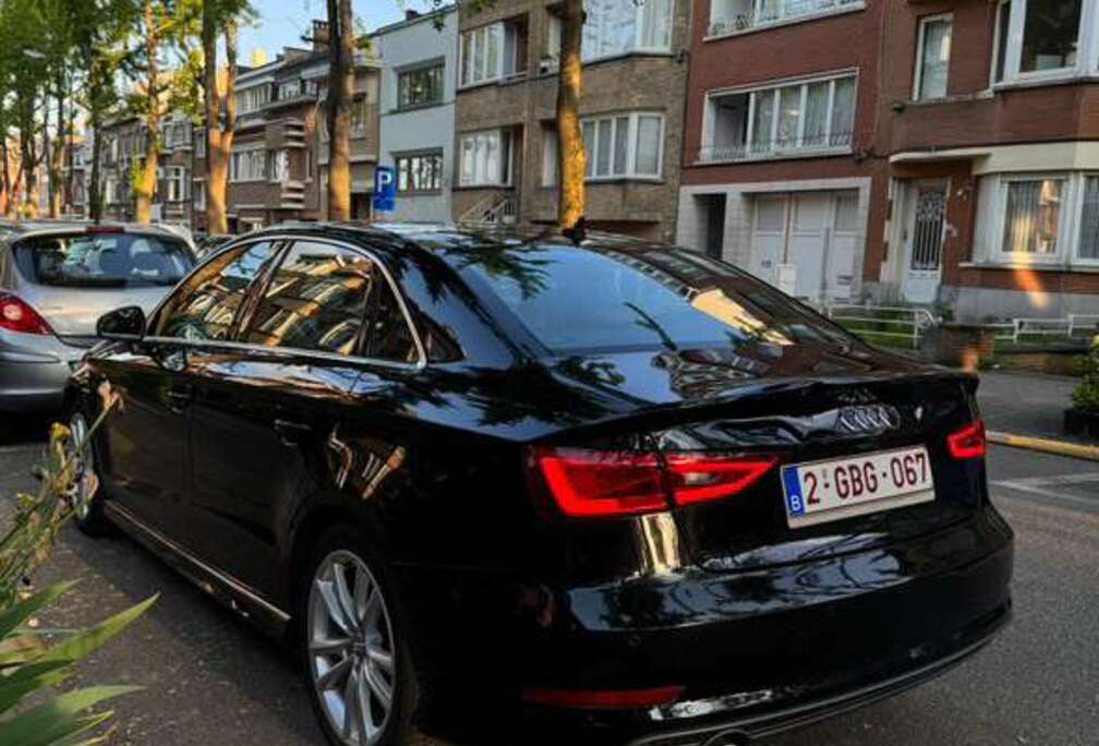 Audi 1.6 TDI Limousine (clean diesel) S line Sportpaket