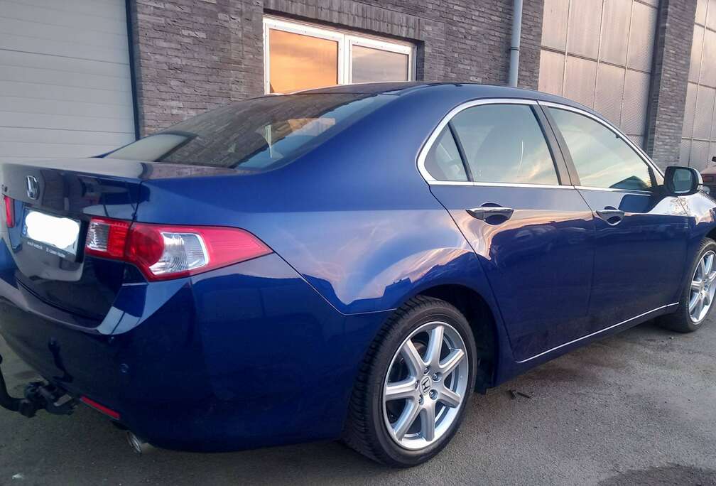 Honda Accord 2.0i Elegance