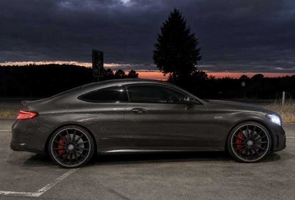 Mercedes-Benz Coupe 4-Matic