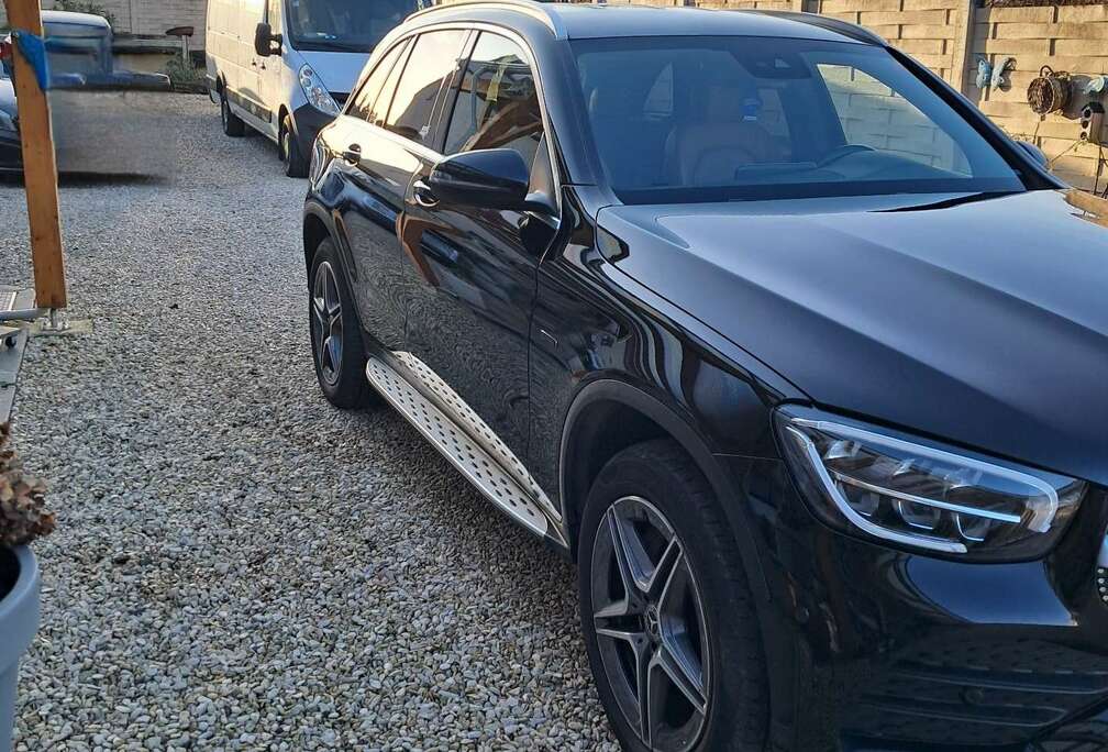 Mercedes-Benz De 4-Matic PHEV