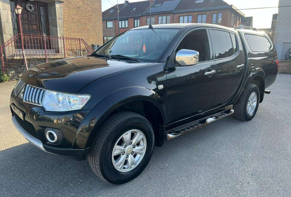 Mitsubishi 2.5 DI-D 4WD Intense