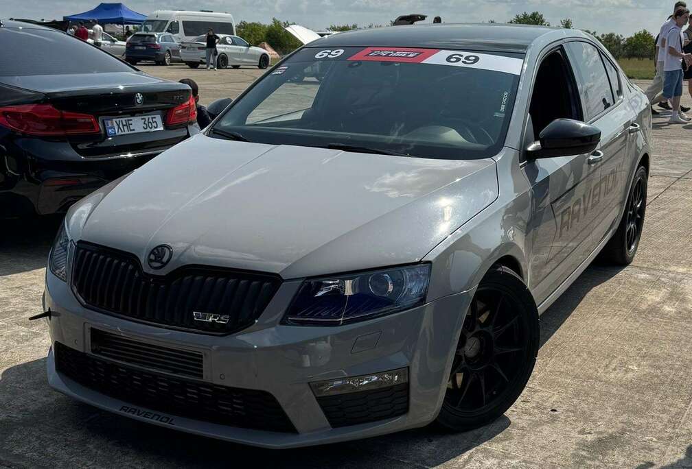 Skoda 2.0 TSI DSG RS 230