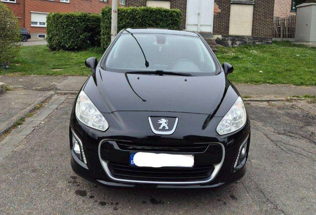 Peugeot 308 1.6 HDi Black