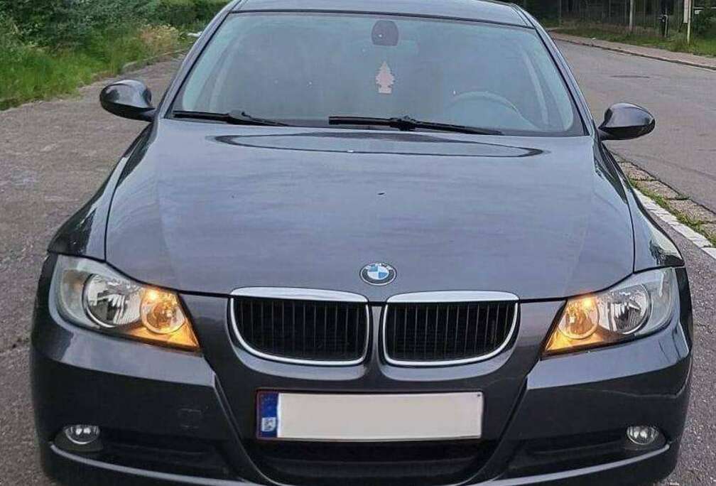 BMW 318i
