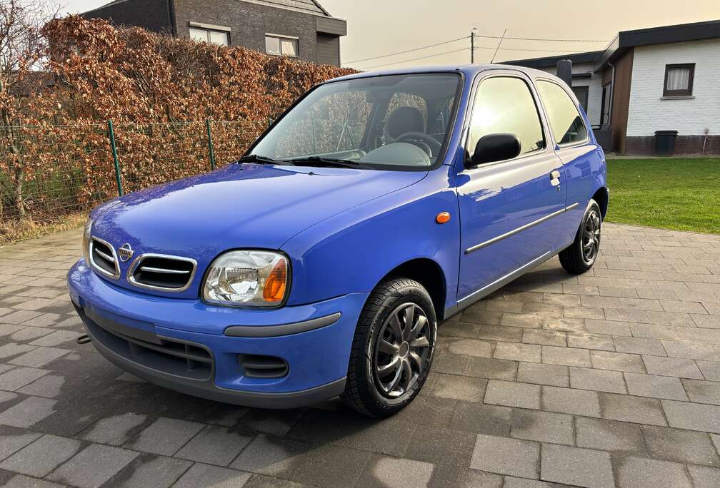 Nissan 1.0i 16v Plaza