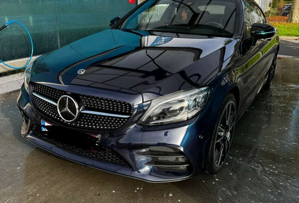 Mercedes-Benz Coupe 9G-TRONIC AMG Line