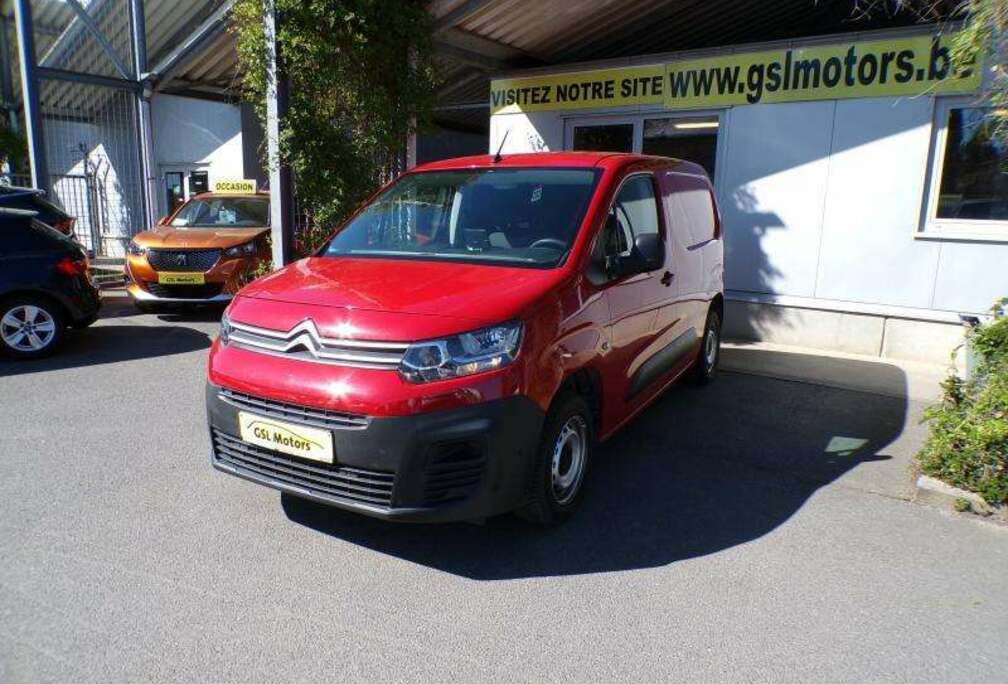 Citroen 1.5HDi 100cv 3 places rouge 03/22 Airco Bluetoooth