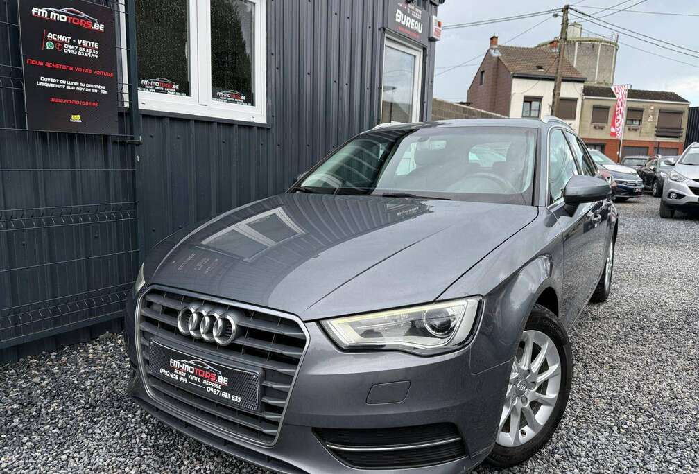 Audi A3 Sportback 1.2 TFSI S tronic / 1e Main / Xenon /  Entretien + Garantie 1 an