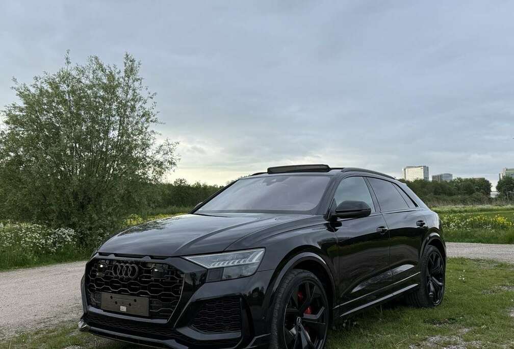 Audi RS Q8 4.0 TFSI quattro Tiptronic