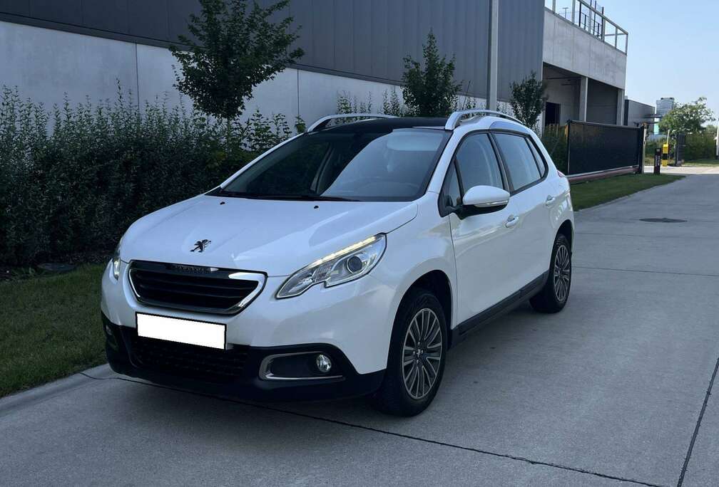 Peugeot 2008 1.2i PureTech Access