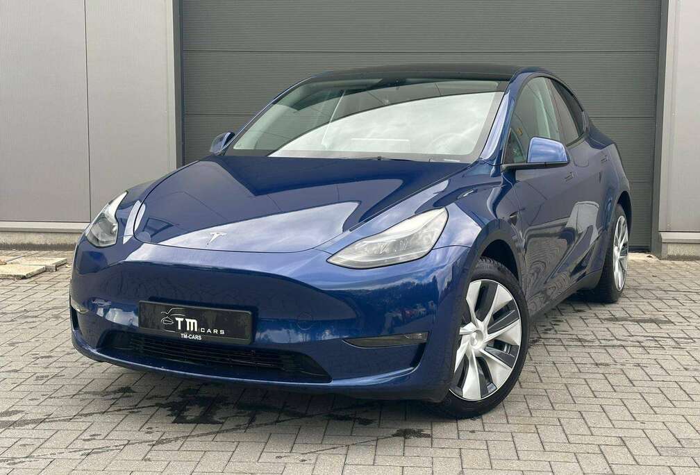 Tesla Model Y 72.5 kWh Dual Motor Performance (377 kW)