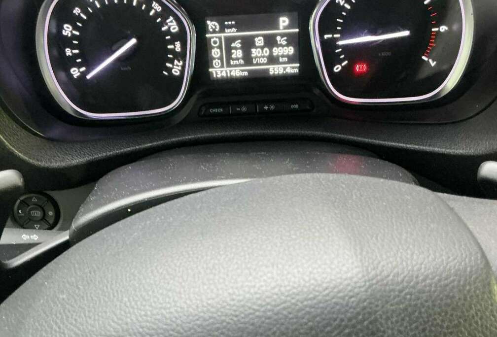 Peugeot Double Cabine Asphalt 2.0 BlueHDI 180 hp EAT8