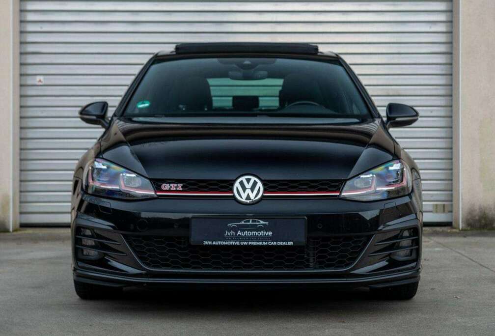 Volkswagen Golf GTI 2.0 TSI OPF DSG Performance