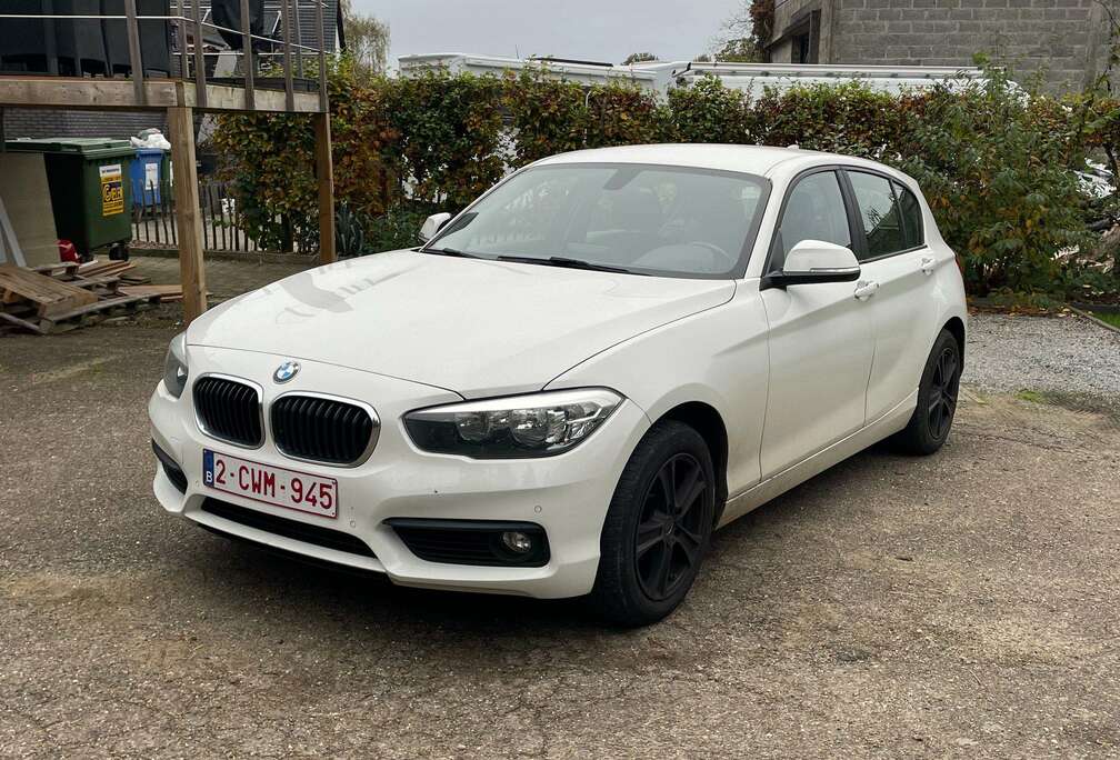 BMW 118i Sport Line