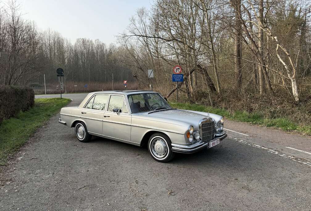 Mercedes-Benz Se 280 3.5 V8 AUTOMATIQUE / TOIT OUVRANT