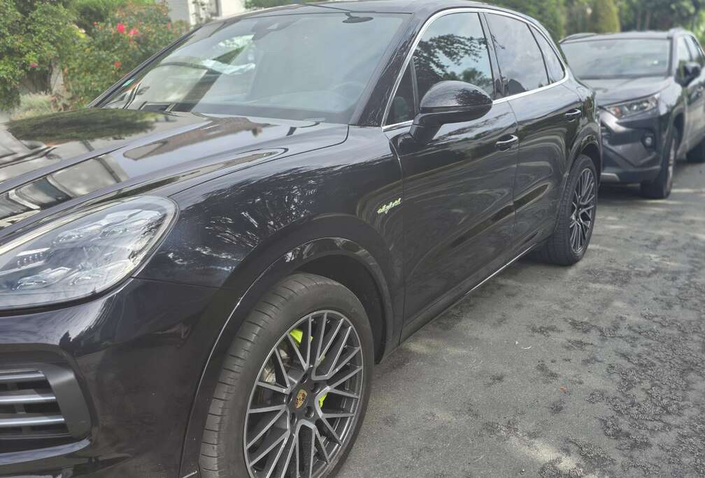 Porsche Cayenne 3.0i V6 PHEV Tiptronic S