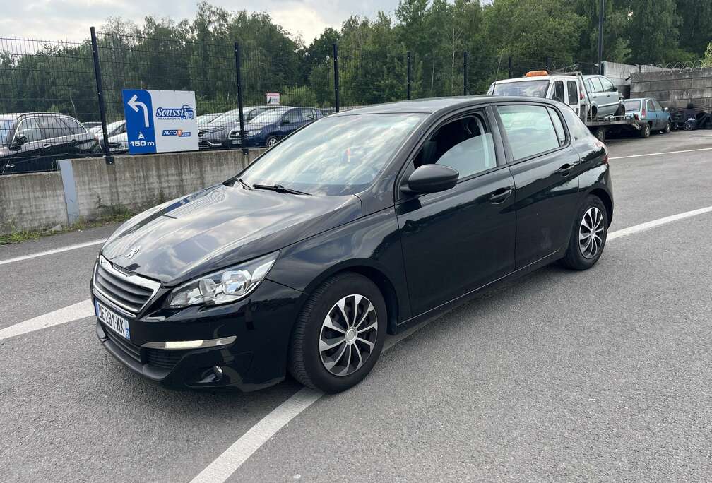 Peugeot 1.2 VTi 82 ch BVM5 Access